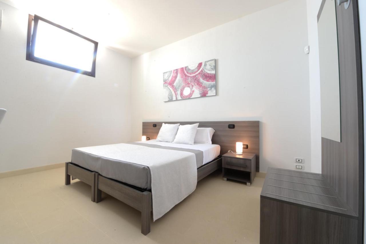 קוטרופיאנו Villa Lupia מראה חיצוני תמונה