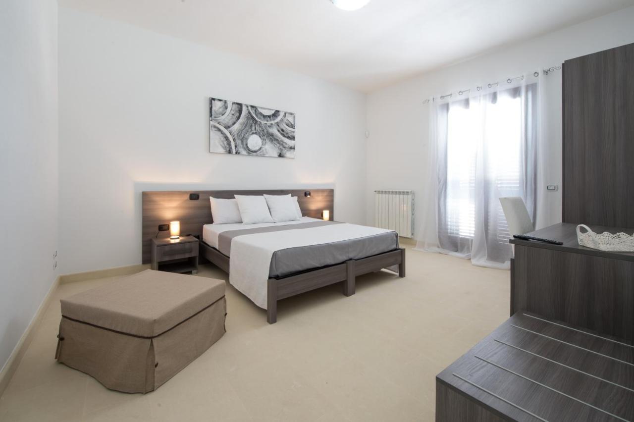 קוטרופיאנו Villa Lupia מראה חיצוני תמונה